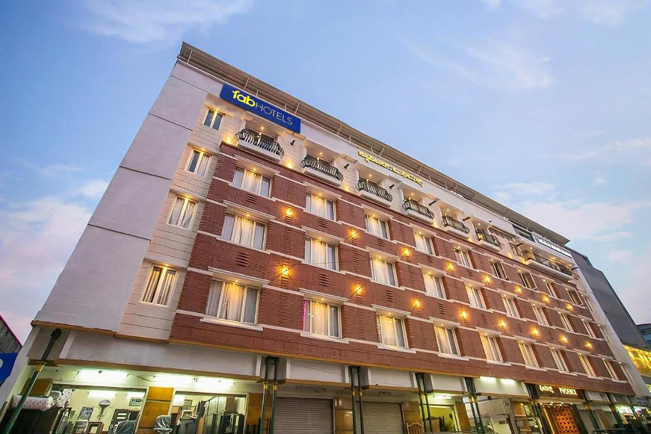Fabhotel Phoenix Resorts - Nr M Chinnaswamy Stadium Bangalore Exterior foto