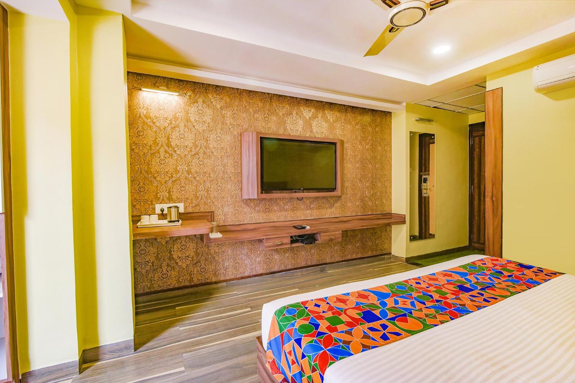 Fabhotel Phoenix Resorts - Nr M Chinnaswamy Stadium Bangalore Exterior foto